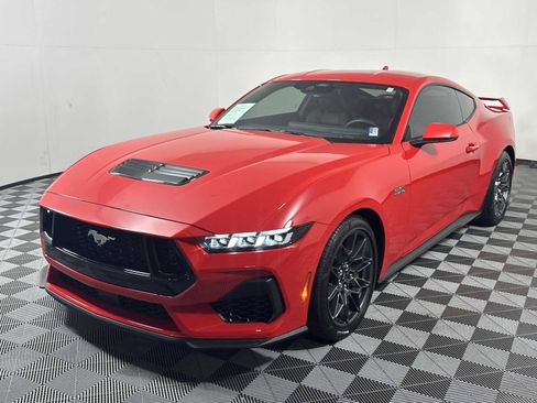 Used 2024 Ford Mustang GT Premium w/ GT Performance Package image 3