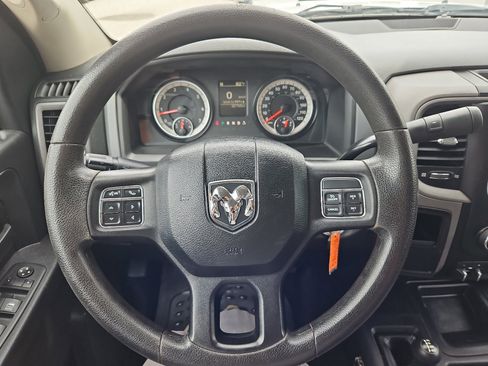 Used 2016 RAM 3500 Tradesman image 41