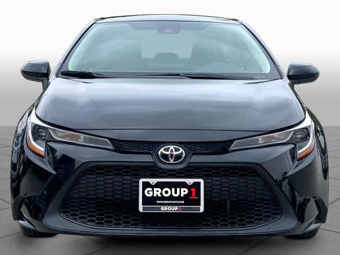 Used 2022 Toyota Corolla LE FWD image 4