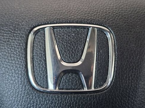 Used 2019 Honda HR-V EX image 11