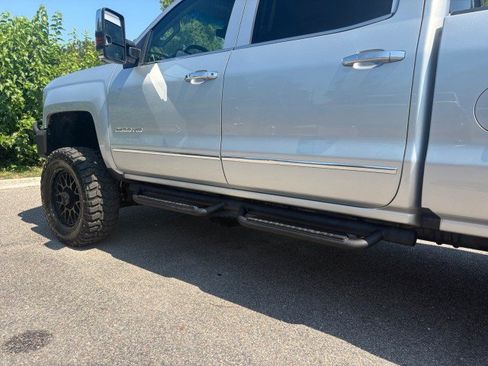 Used 2018 Chevrolet Silverado 2500 LTZ w/ Duramax Plus Package AWD/4WD image 15