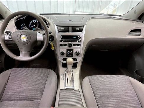 Used 2011 Chevrolet Malibu LS FWD image 14