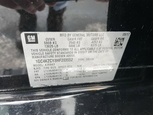 Used 2017 Chevrolet Silverado 3500 LT w/ LT Convenience Package image 38