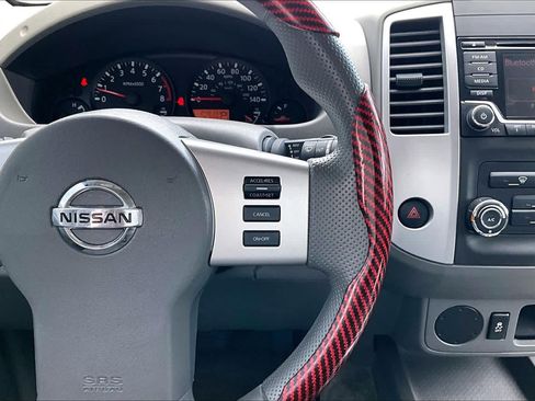 Used 2018 Nissan Frontier SV RWD image 25