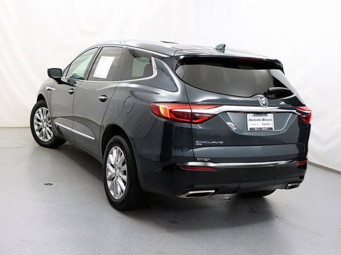 Used 2020 Buick Enclave Premium w/ Sun and Sites Package image 8