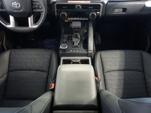 New 2025 Toyota Tacoma TRD Off-Road image 31