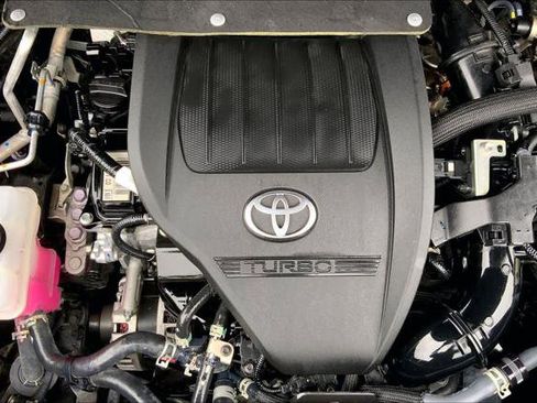 Certified 2024 Toyota Highlander XSE image 32