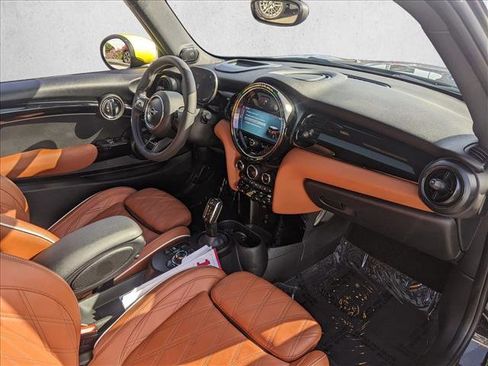 Certified 2023 MINI Cooper SE image 22