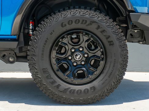 Used 2021 Ford Bronco Wildtrak AWD/4WD image 22