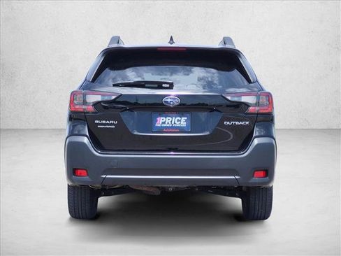 Used 2024 Subaru Outback Premium AWD/4WD image 6