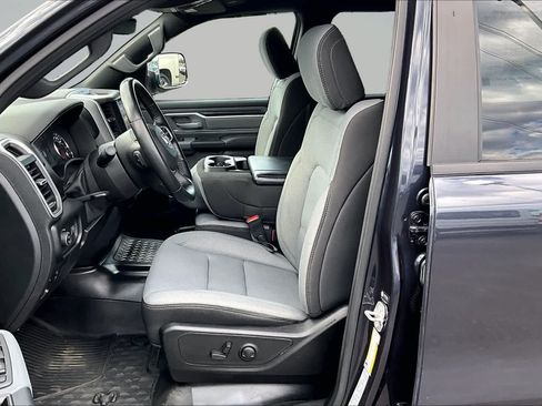 Used 2022 RAM 1500 Big Horn AWD/4WD image 11