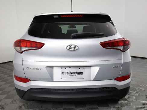 Used 2017 Hyundai Tucson SE AWD/4WD image 3