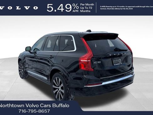 Used 2024 Volvo XC90 B6 Plus image 3