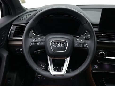 Used 2024 Audi Q5 2.0T Premium Plus w/ Premium Plus Package AWD/4WD image 36