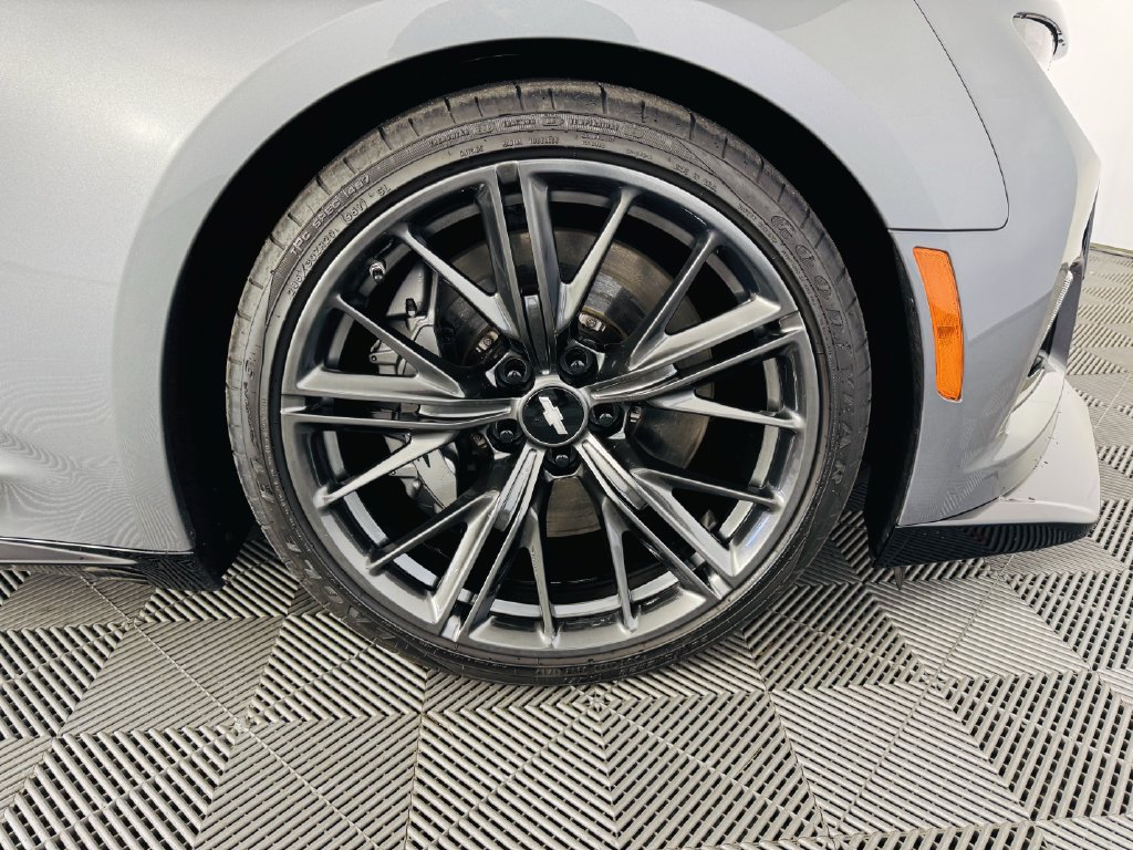 Used 2019 Chevrolet Camaro ZL1 w/ LPO, ZL1 Protection Package RWD image 36