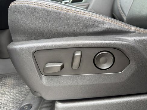 Used 2024 GMC Sierra 2500 AT4 w/ AT4 Premium Plus Package image 13