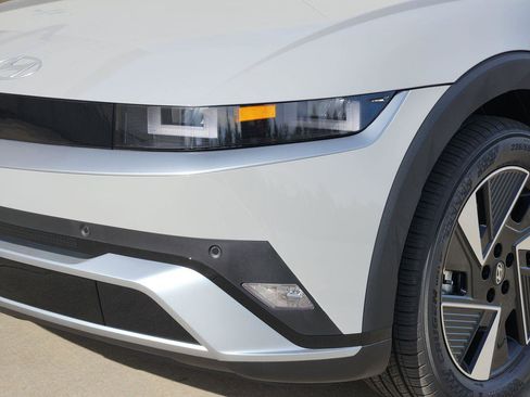 New 2026 Hyundai Ioniq 5 SE image 6