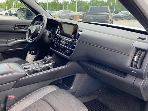 Used 2024 Nissan Pathfinder Rock Creek AWD/4WD image 30