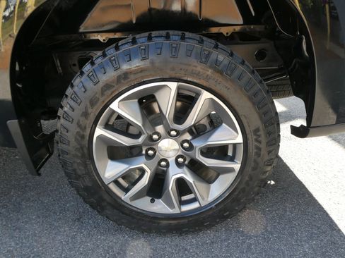 Used 2020 Chevrolet Silverado 1500 LT image 30