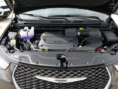 New 2026 Chrysler Pacifica Select FWD image 23