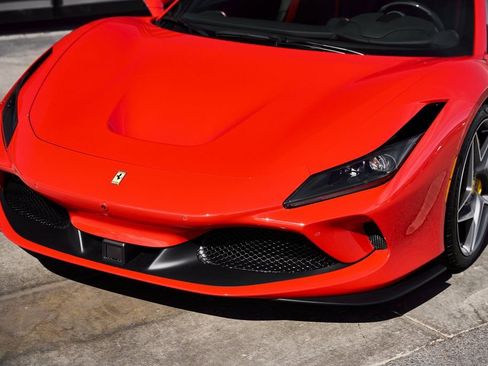 Used 2022 Ferrari F8 Tributo RWD image 7