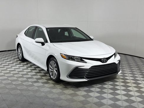 Used 2023 Toyota Camry LE AWD/4WD image 3