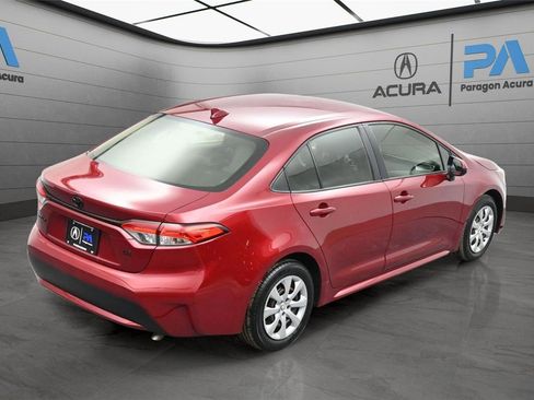 Used 2022 Toyota Corolla LE image 29