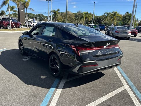 New 2026 Hyundai Elantra Sport FWD image 8