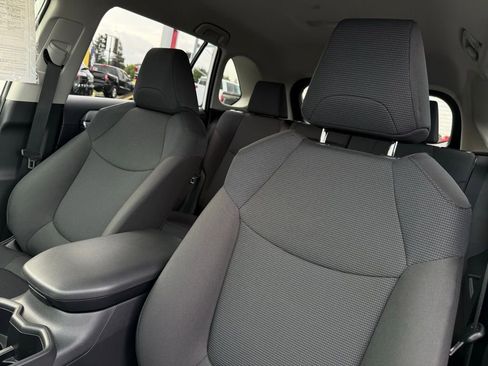 Used 2025 Toyota RAV4 LE image 16
