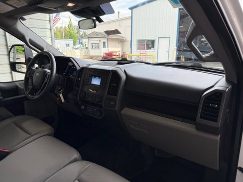 Used 2022 Ford F350 XL w/ Power Equipment Group AWD/4WD image 11