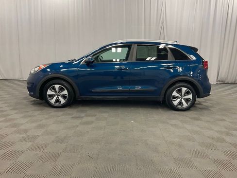 Used 2017 Kia Niro LX image 13