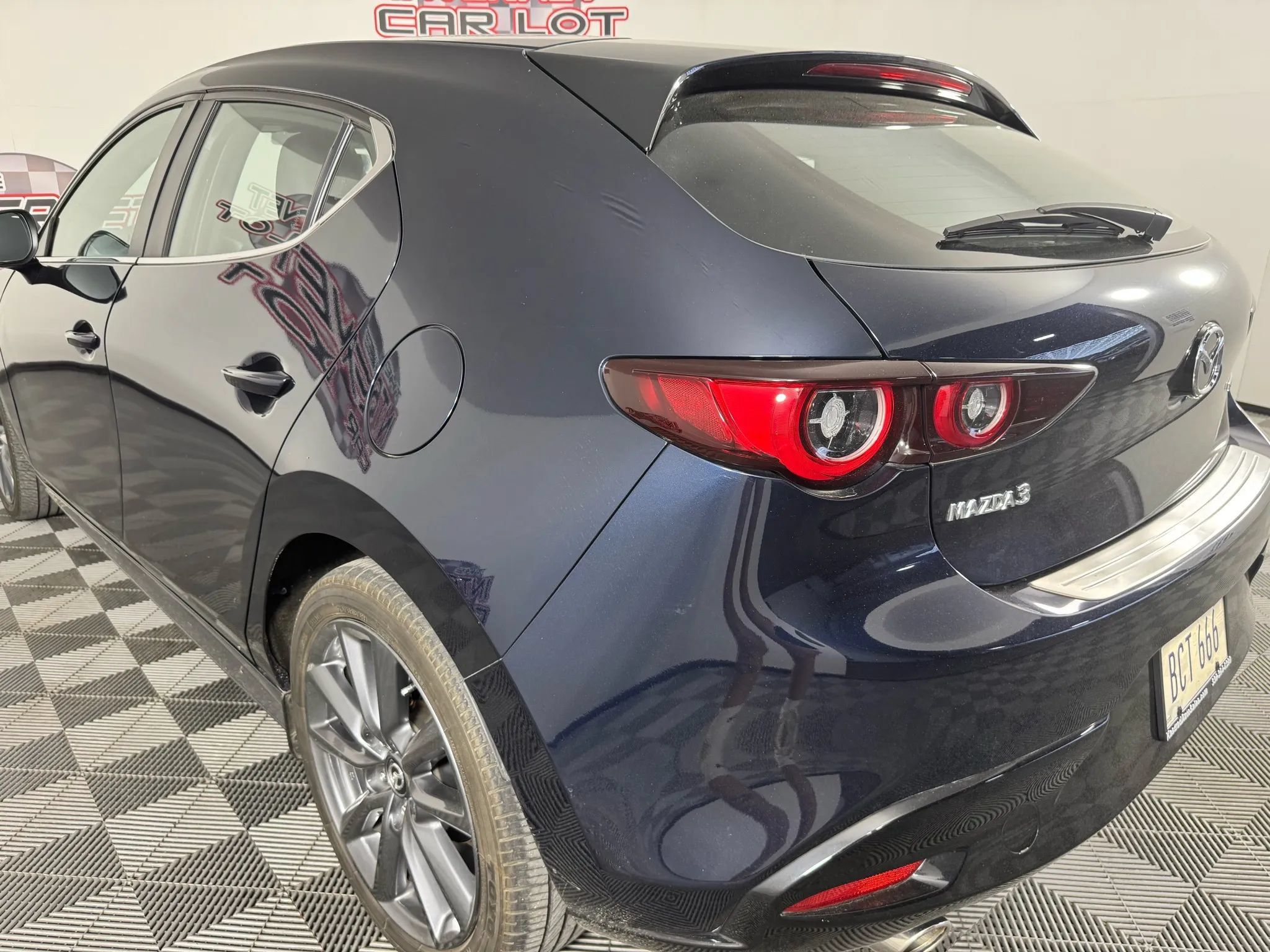 Used 2023 MAZDA MAZDA3 s FWD image 28