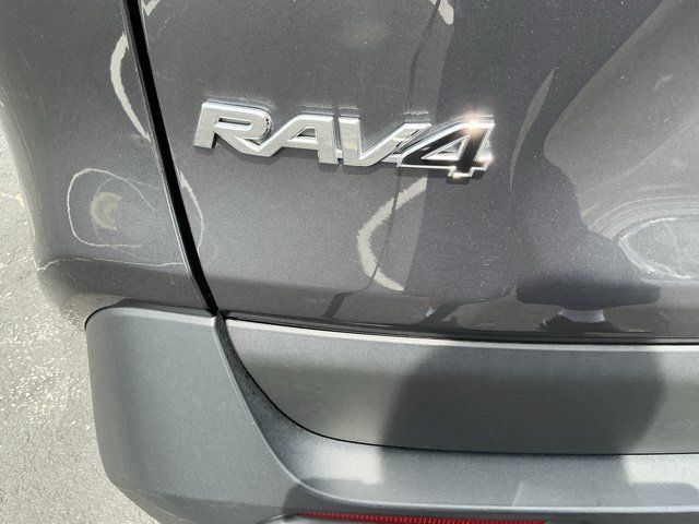 Used 2024 Toyota RAV4 LE AWD/4WD image 6