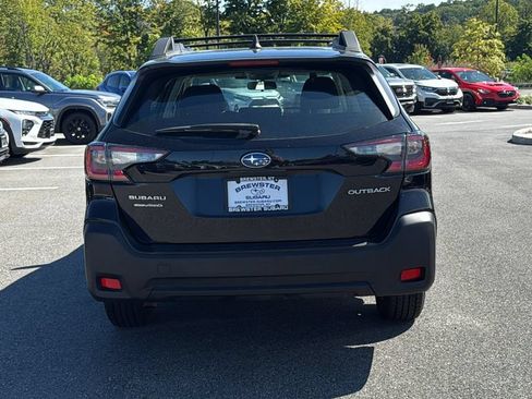 Certified 2025 Subaru Outback AWD/4WD image 5