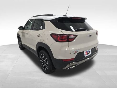 Used 2026 Chevrolet TrailBlazer ACTIV w/ Convenience Package image 3