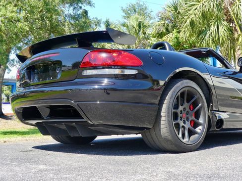 Used 2004 Dodge Viper SRT-10 image 82