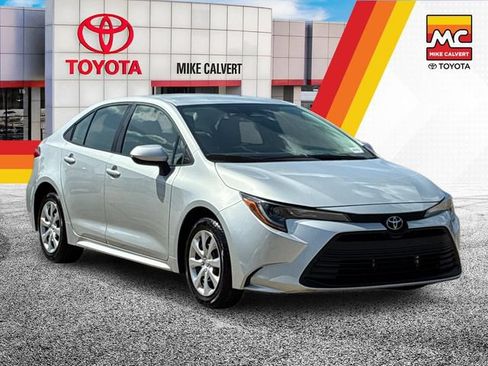 Certified 2025 Toyota Corolla LE FWD image 7