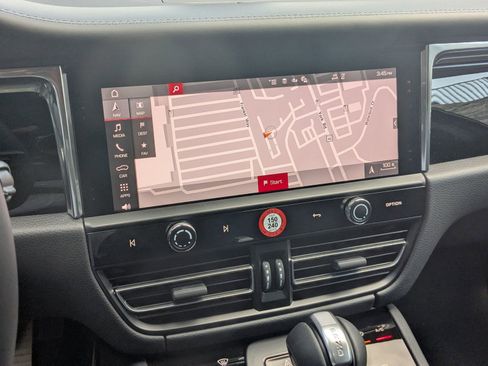 Used 2025 Porsche Macan Turbo image 20