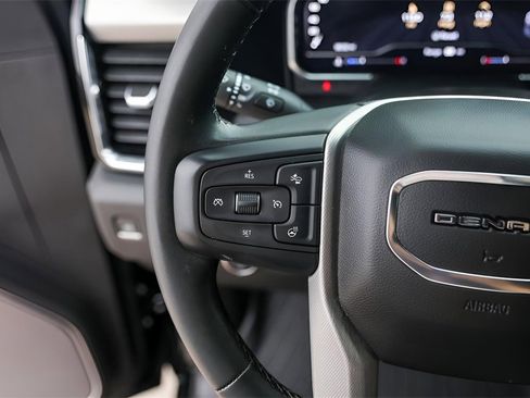 Used 2024 GMC Sierra 3500 Denali w/ Denali Reserve Package image 17