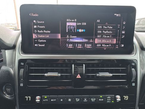 Used 2023 Lexus GX 460 Premium image 18