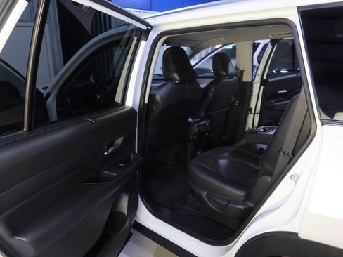 Used 2024 Toyota Grand Highlander FWD image 18