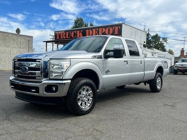 Used 2014 Ford F350 Lariat w/ Lariat Ultimate Package AWD/4WD image 2