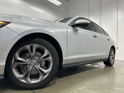 Used 2024 Honda Accord EX image 27
