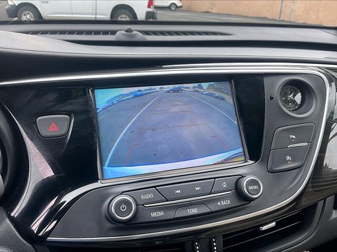 Used 2020 Buick Envision Essence w/ Experience Buick Package image 22