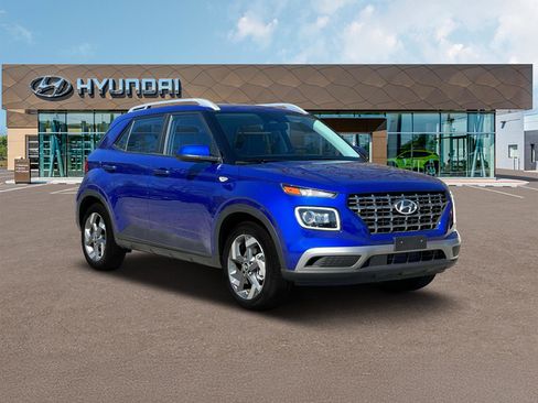 New 2025 Hyundai Venue Limited image 11