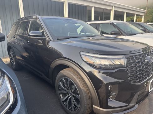 New 2026 Ford Explorer ST-Line AWD/4WD image 4