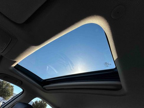 Certified 2022 Honda Accord EX-L image 36