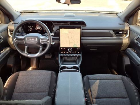 Used 2026 GMC Terrain Elevation image 25