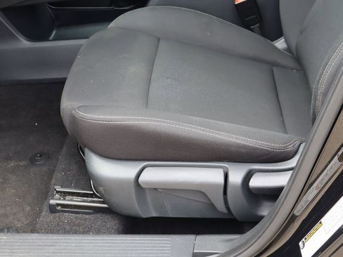 Used 2024 Nissan Rogue S FWD image 14