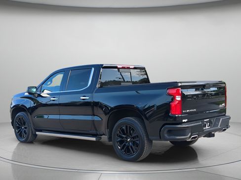 Used 2019 Chevrolet Silverado 1500 High Country w/ Technology Package AWD/4WD image 42